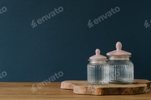Preview: Kitchen containers standing on wooden slice