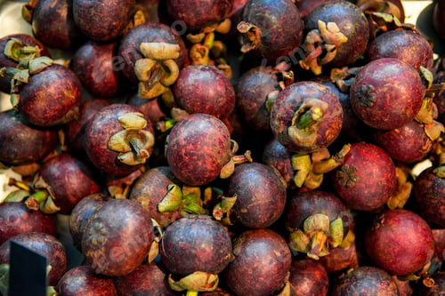 Preview: full frame image of pile of passion fruits