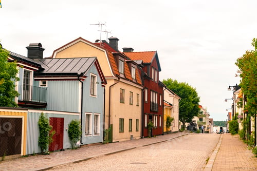 Preview: Sweden, Vastervik, Colorful houses in old town