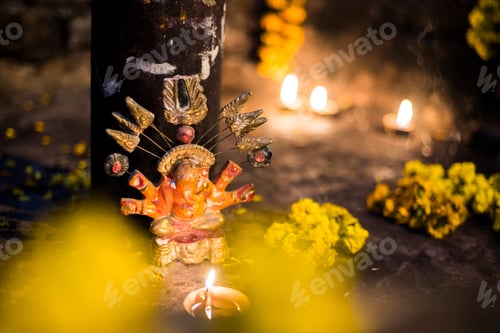 Preview: Candles at a temple in Varanasi, Uttar Pradesh, India
