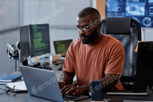 Preview: Data Scientist Working