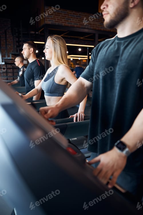Preview: Active young people chose treadmills for cardio training