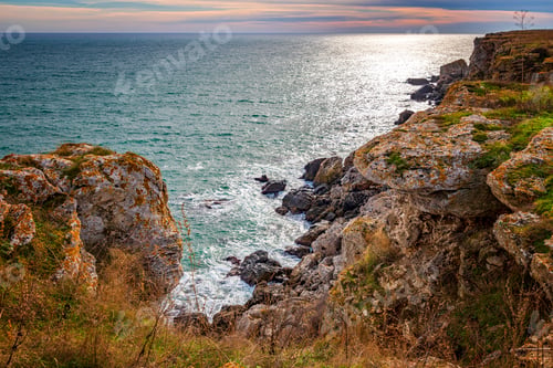 Preview: coastline cliffs