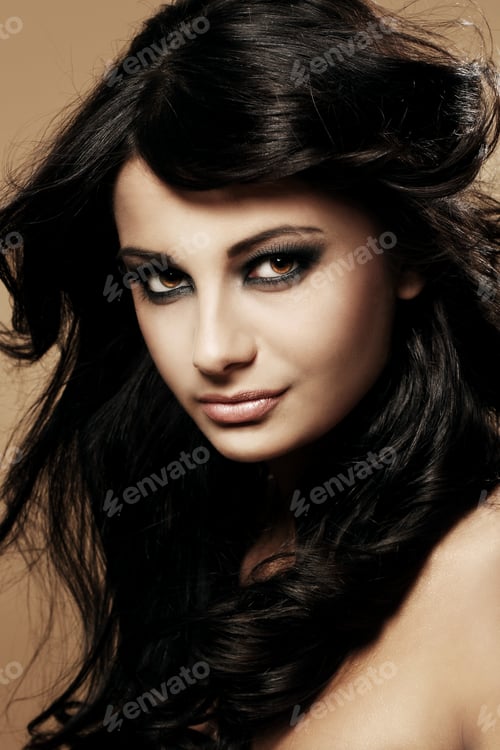 Preview: Portrait of beautiful brunette