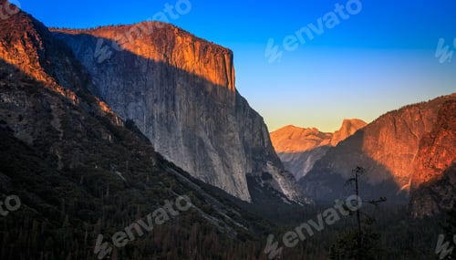 Preview: Twilight On Yosemite Valley, Yosemite National Park, California