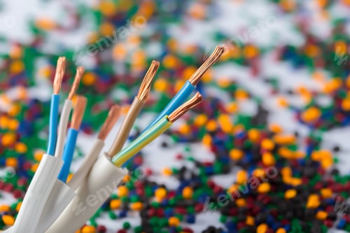 Vista previa: Gránulos de polímero plástico colorido para cable