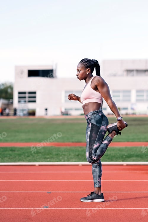 Preview: Athlete sprinter stretching her legs