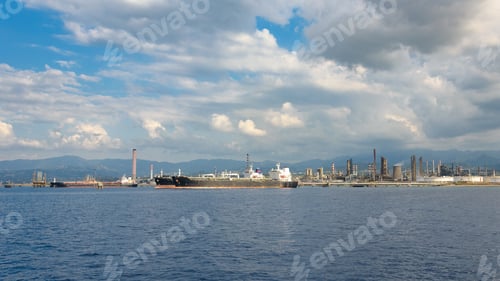 Preview: Big ships in industrial zone in Milazzo on Sicily