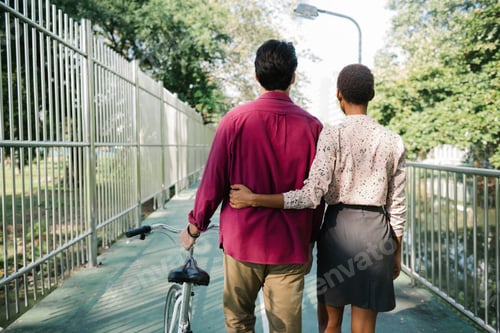 Preview: Couple walking leisurely
