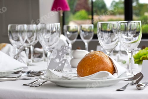 Preview: Bread and table set