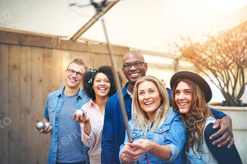 Preview: Taking selfie in Petanque club