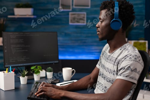 Preview: Young it hacker programming software for website security