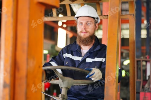 Preview: Industrial Engineer at work in factory