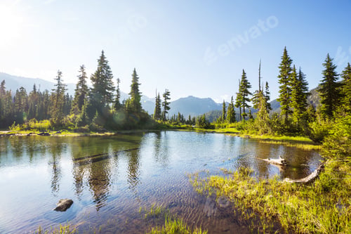 Preview: Lake in Canada