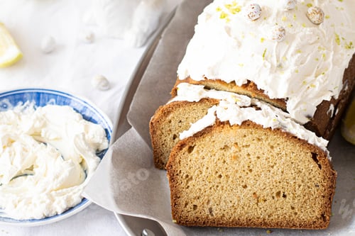 Preview: Slice of fresh baked homemade lemon cake