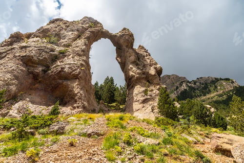 Preview: Piedrafita Arch in the Pyrenees in Biescas, Alto Gallego, Huesca province