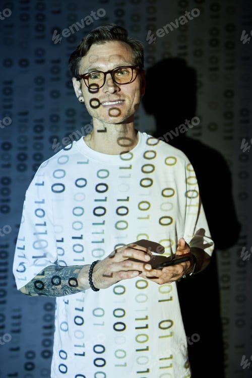 Preview: Man in cyber security center