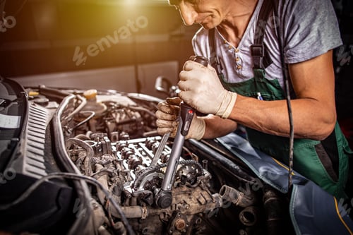 Preview: Mechanic with wrench