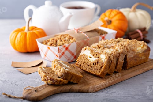 Preview: Pumpkin bread or cake with cream cheese