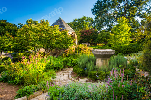 Preview: Gazebo In The Bishop'S Garden At The Washington National Cathedral In Washington, Dc.