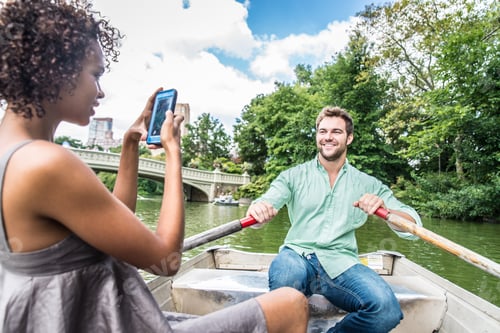 Preview: Couple on boat