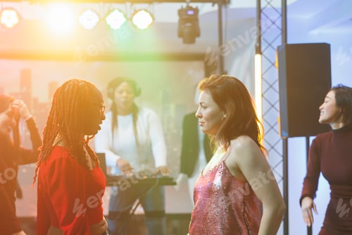 Preview: Women doing dance battle in nightclub
