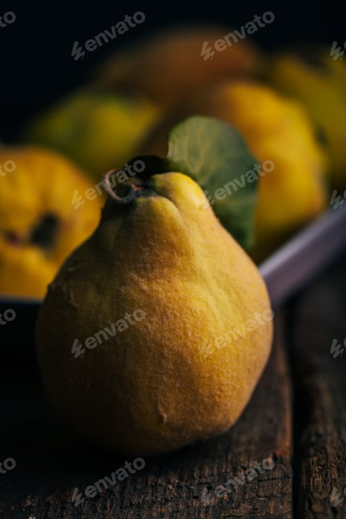 Preview: Quince fruit