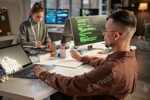 Preview: Team Lead Answering E-mails and Messages