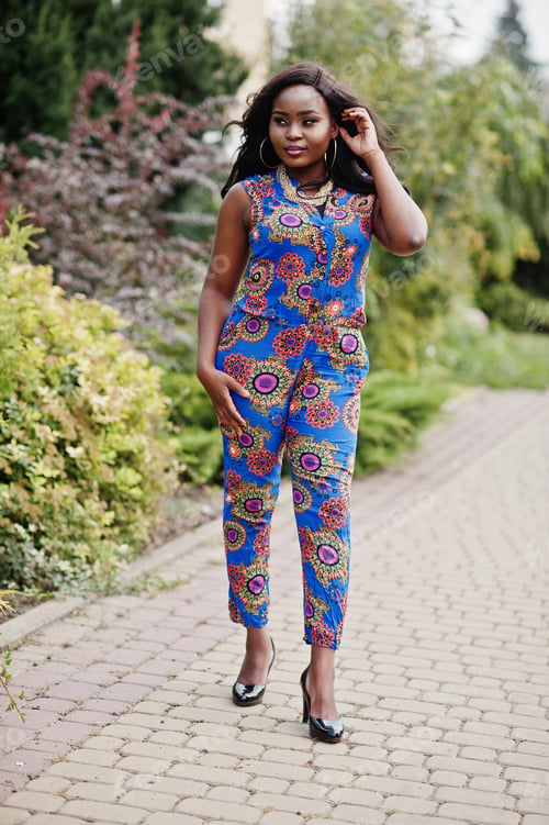 Preview: African woman