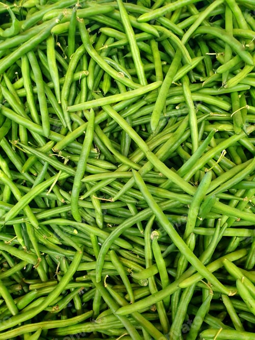 Preview: green beans food at market stall, full frame background