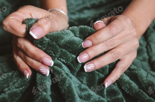 Preview: Female hands
