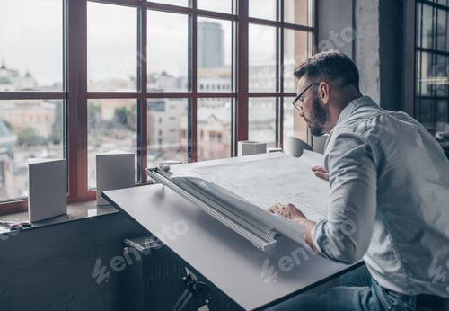 Preview: Mature architect in the workshop