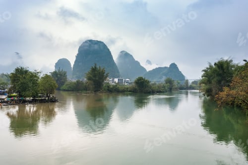 Preview: surface of rivers and karst peaks in Yangshuo