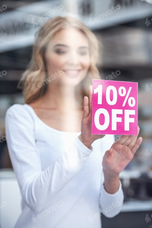 Preview: Beautiful sales assistant