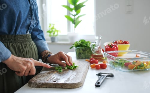 Preview: Woman Slicing Green Pepper