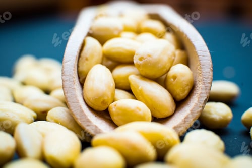 Preview: almonds