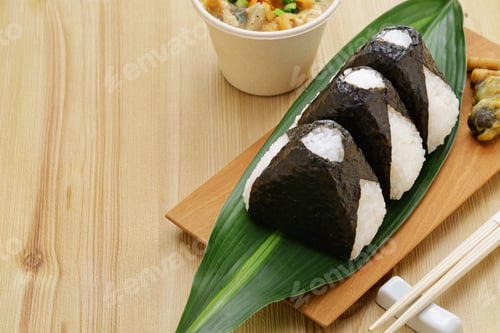 Preview: homemade onigiri (rice balls), traditional Japanese food
