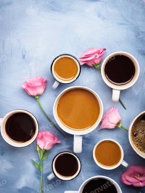 Preview: Cups and mugs of coffee and flowers