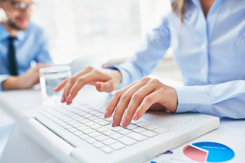 Preview: Typing secretary