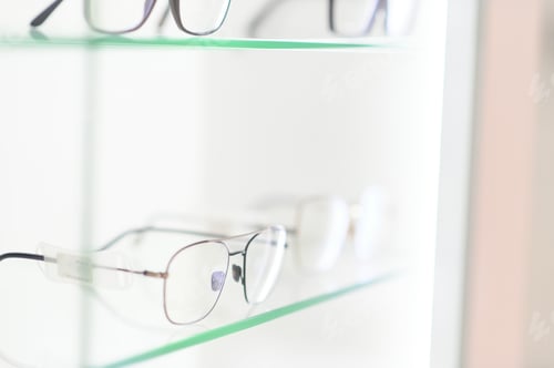 Preview: eye glasses on the shelf