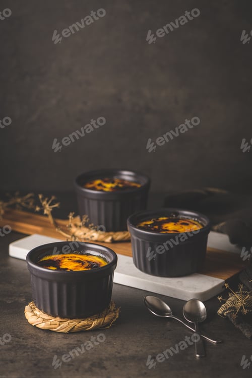 Preview: Bowls with Creme brulee