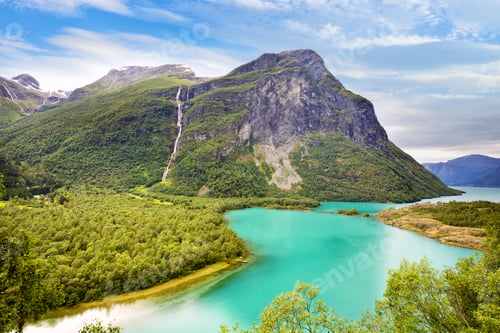 Preview: Lake Lovatnet in Norway