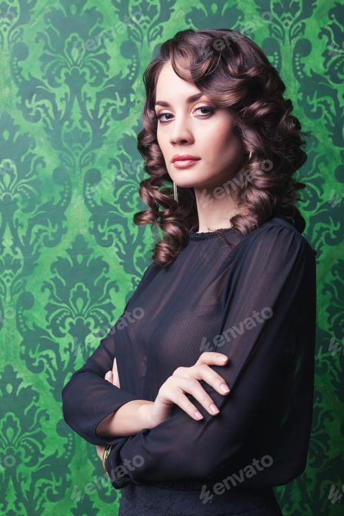 Preview: Sensual woman in green vintage room