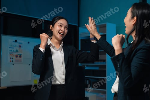 Preview: Successful business team, work complete, success at work in the office concept.