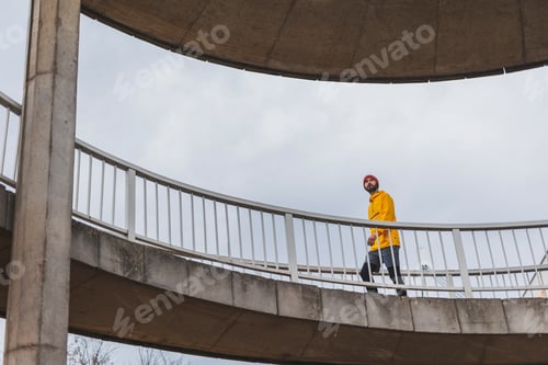 Preview: Man running