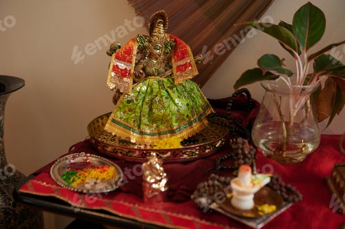 Preview: Altar With Statue And Rosary Beads