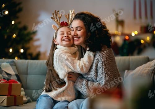 Preview: family celebrating Christmas