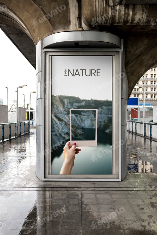 Preview: Advertisement in a rainy city