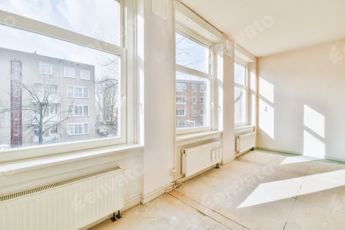 Preview: Empty room with window and radiator