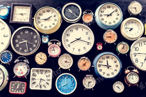 Preview: Analog retro clock time punctual tool